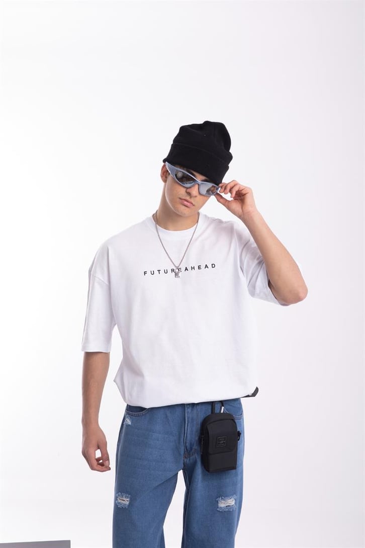 Futurehead Nakışlı Beyaz Oversize Tişört