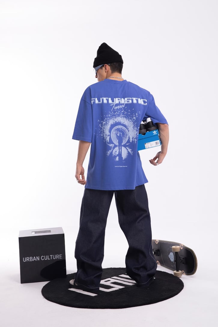 Futuristic Sırt Baskılı Oversize Tshirt