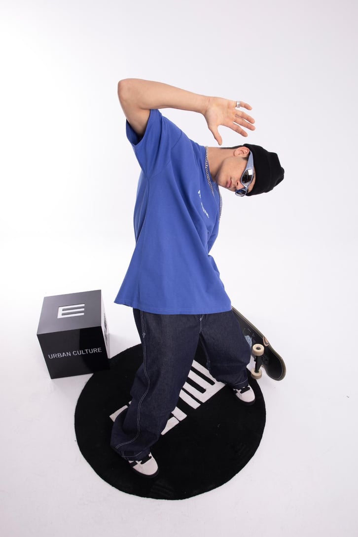 Futuristic Sırt Baskılı Oversize Tshirt