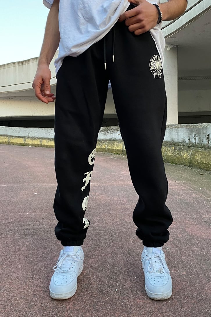GENİŞ BASKILI OVERSIZE EŞOFMAN
