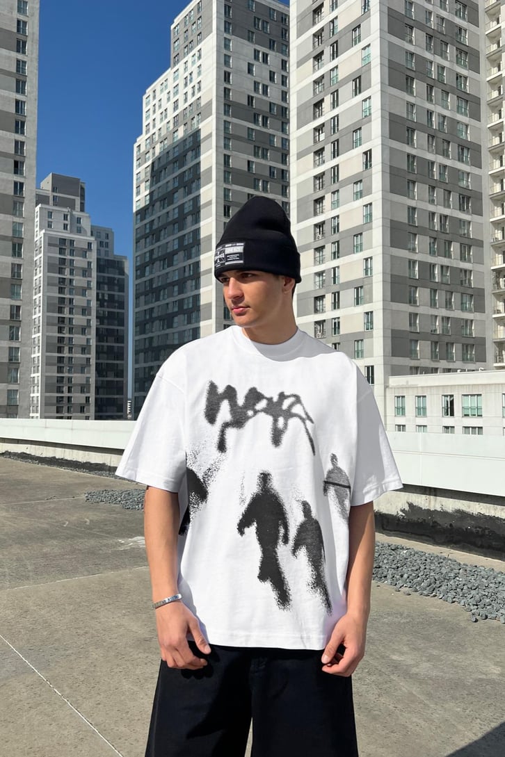 Ghost Baskılı Beyaz Oversize Tişört