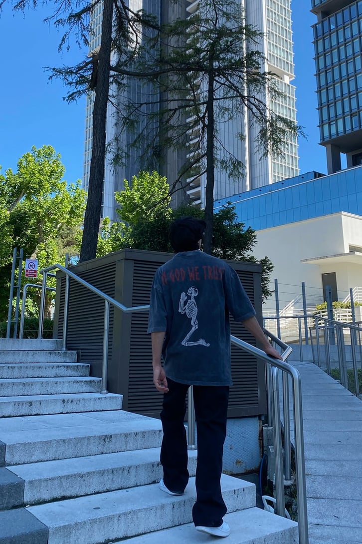 God We Trust Baskılı Acid Wash Oversize Tshirt