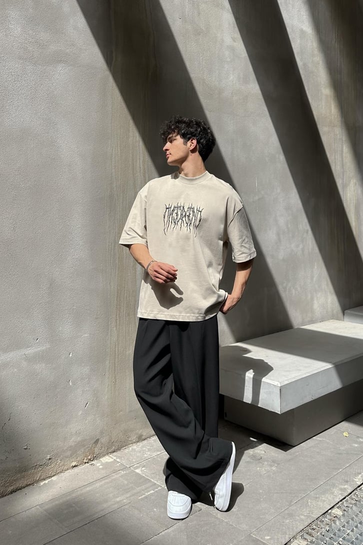 Gothic Baskılı bej Oversize Tişört
