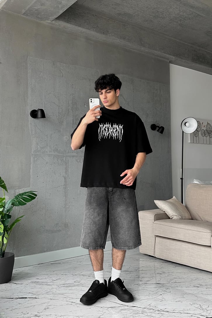 Gothic Baskılı Beyaz Oversize Tişört