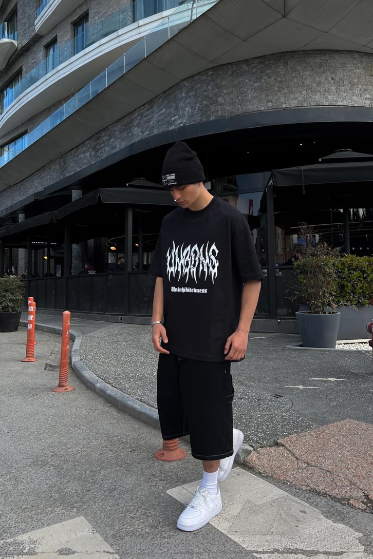 Gothic Baskılı Siyah Oversize Tişört