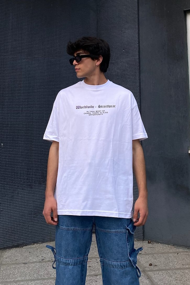 Gothic Deception Baskılı Oversize Tshirt