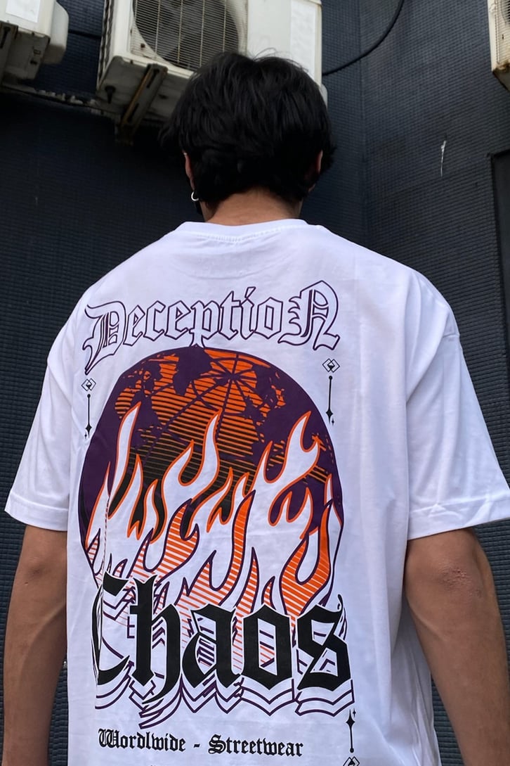 Gothic Deception Baskılı Oversize Tshirt