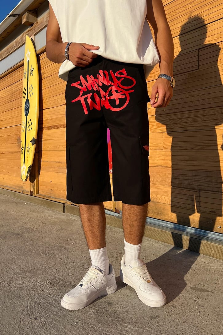 Graffiti Baskılı Baggy Şort