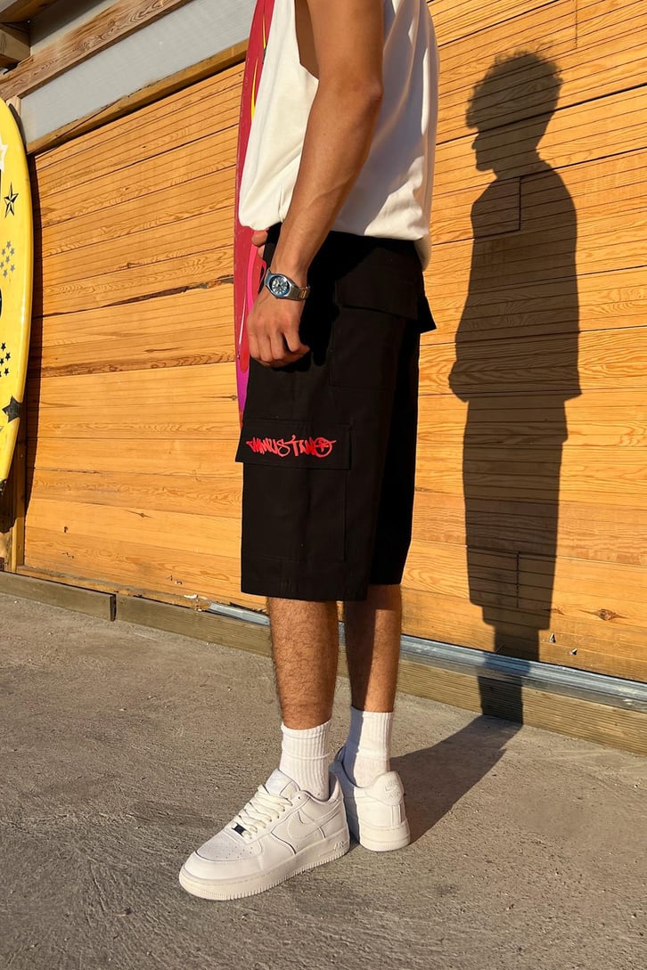 Graffiti Baskılı Baggy Şort