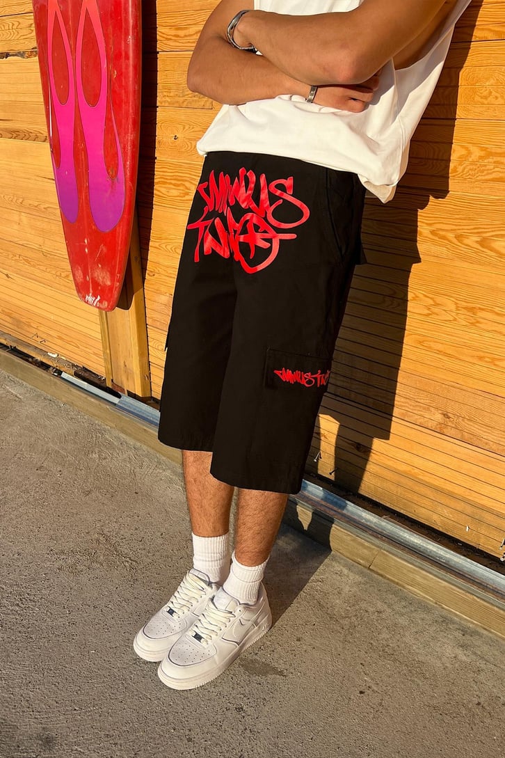 Graffiti Baskılı Baggy Şort