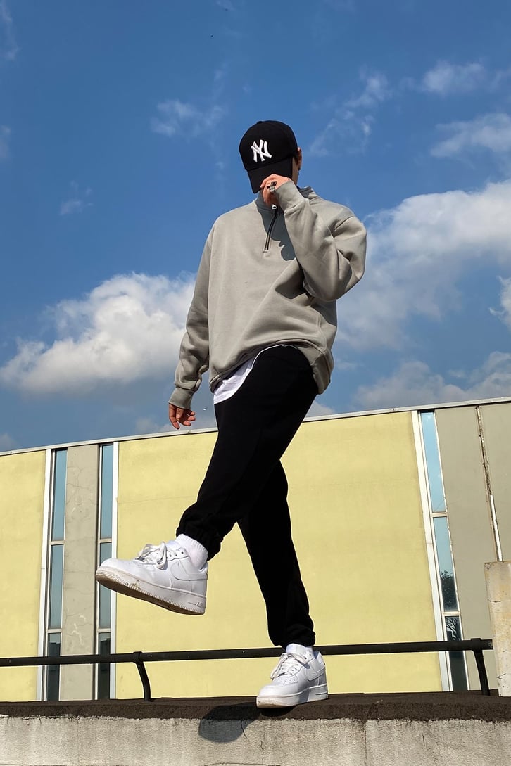 Gray Overisze Semi Zip-Up Basic Sweatshirt