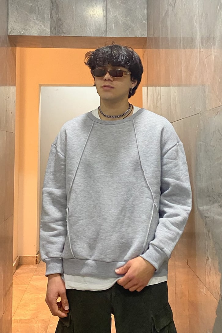 Gri Dikiş Detay Basic Sweatshirt