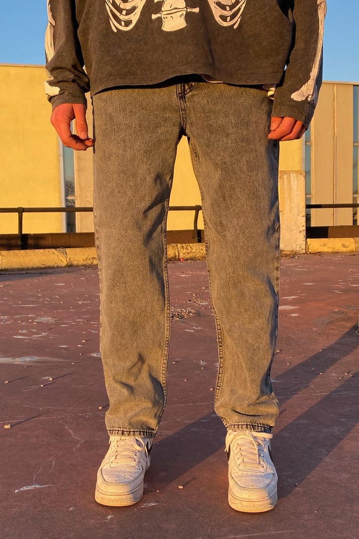 Gri Taşlamalı Regular Fit Jean