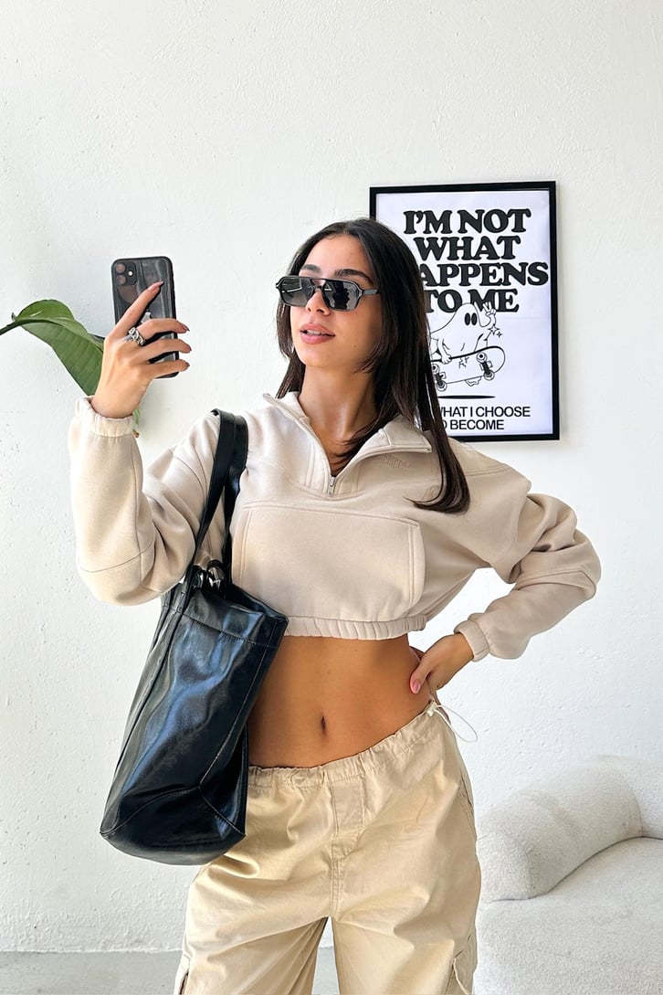 Half-Zip Bej Crop Sweatshirt