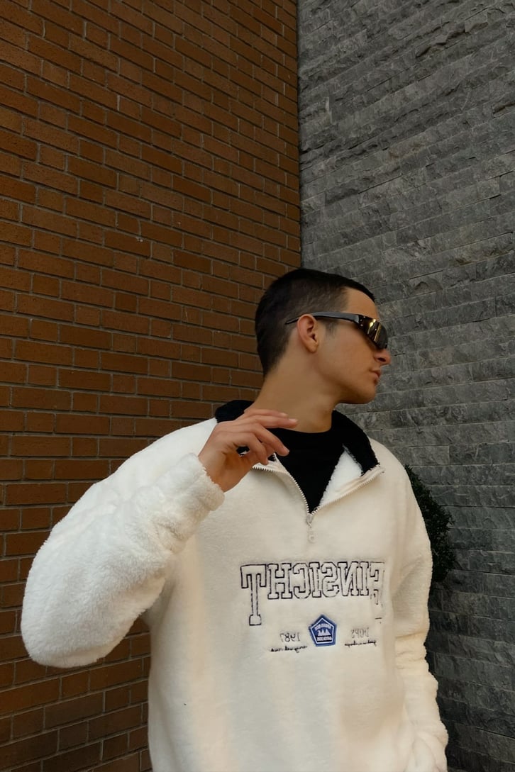 Half-Zip Nakışlı Peluş Sweatshirt