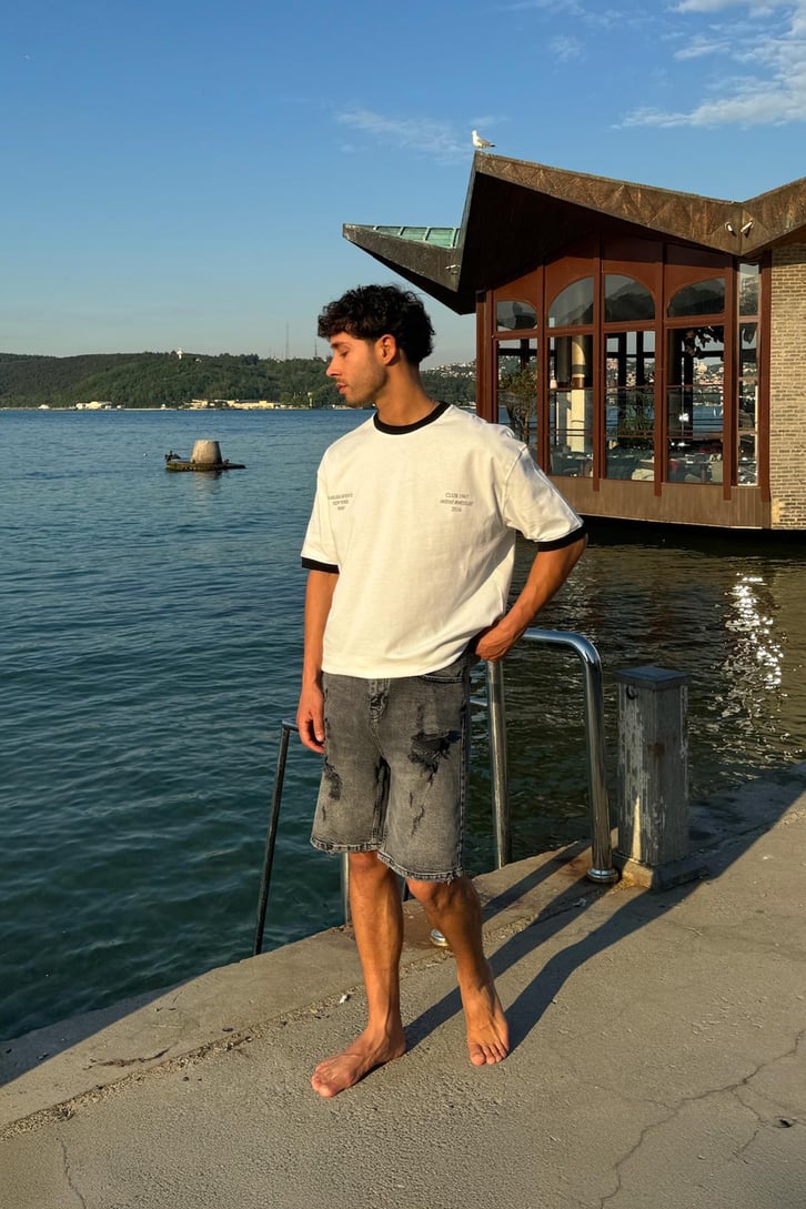 Harlem Baskılı Krem Oversize Tişört