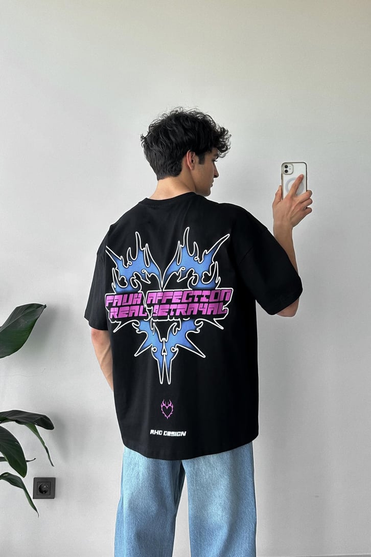 Heart Baskılı Siyah Oversize Tişört