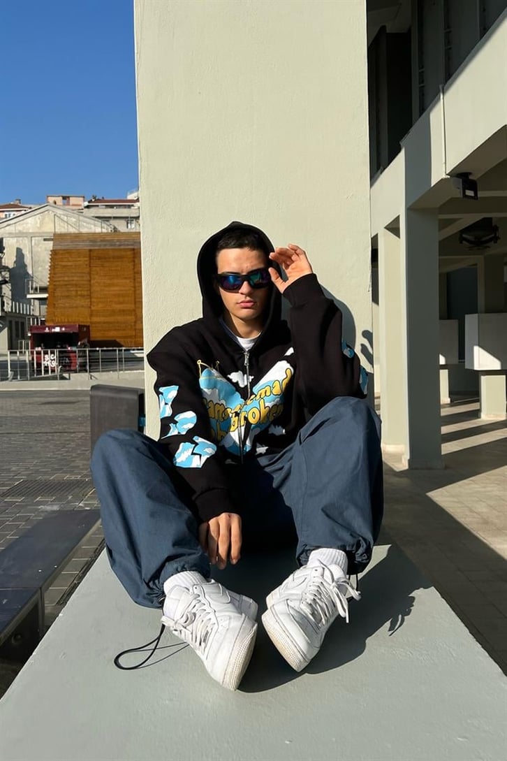 Heart Cloud Baskılı Siyah Zipper Hoodie