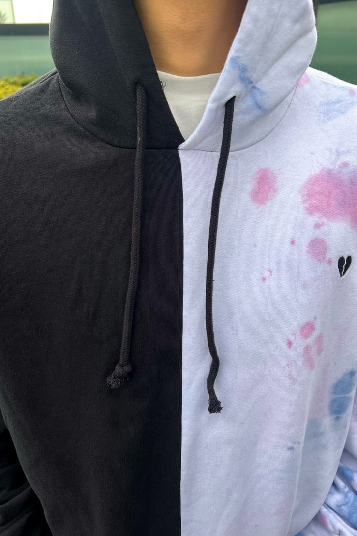 Heart Nakışlı Batik Desen Hoodie