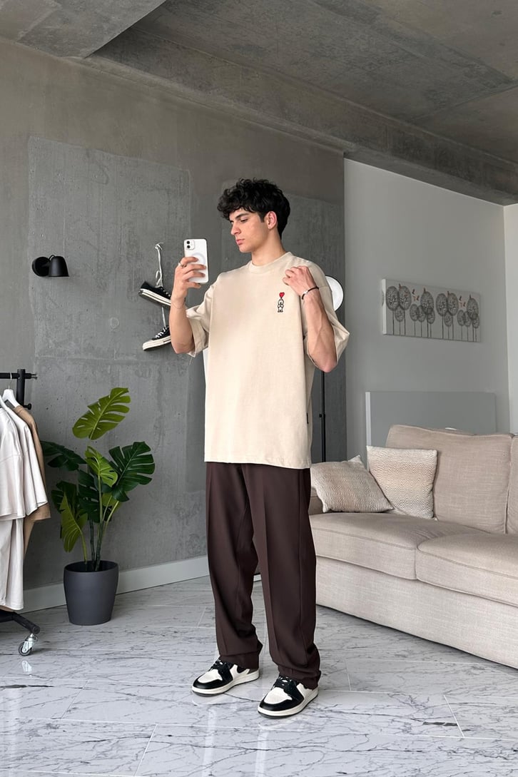 Heart Nakışlı Bej Oversize Tişört