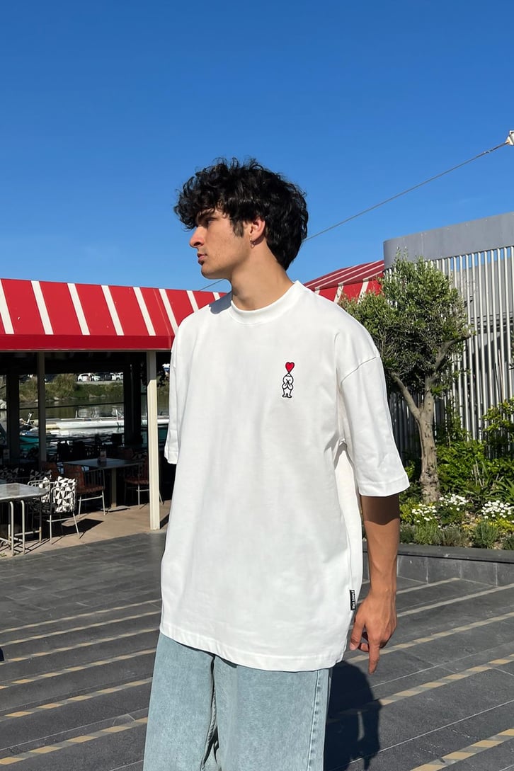 Heart Nakışlı Oversize Tişört