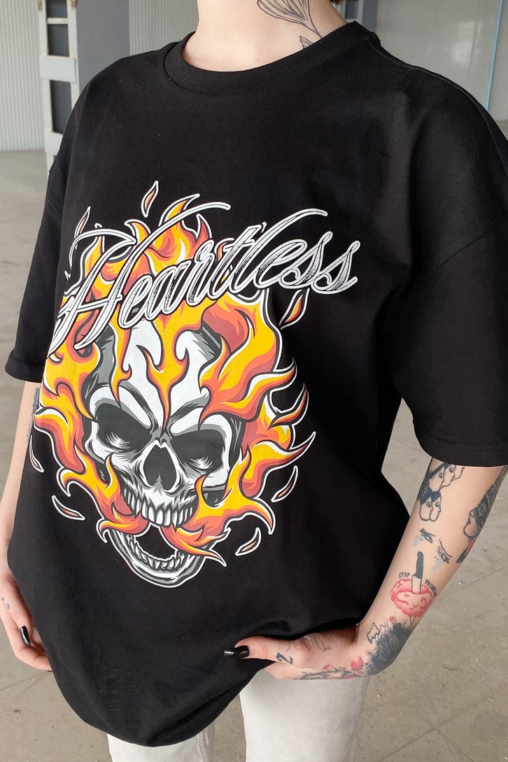 Heartless Baskılı Siyah Oversize Tshirt