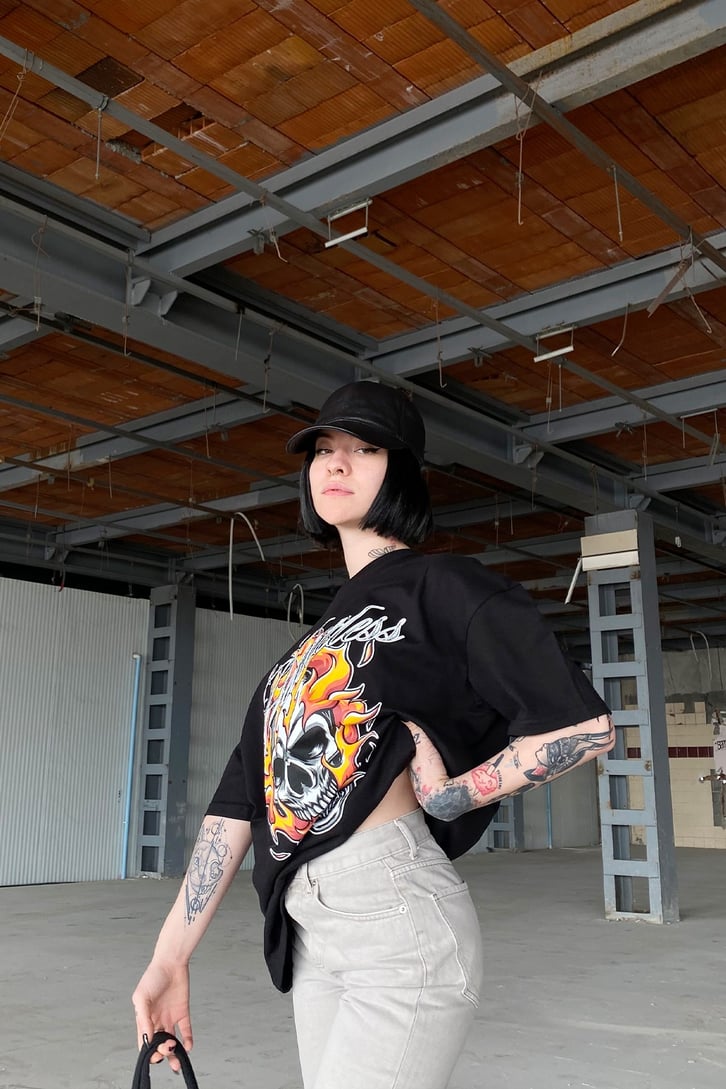 Heartless Baskılı Siyah Oversize Tshirt
