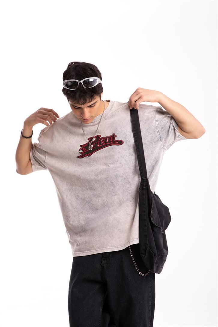Heat Nakışlı Acid Wash Oversize Tshirt