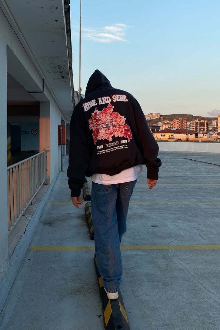 Hide And Seel Printed Oversize Hoodie