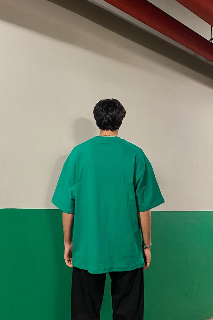 Hiding Smiley Nakışlı Yeşil Oversize Tshirt
