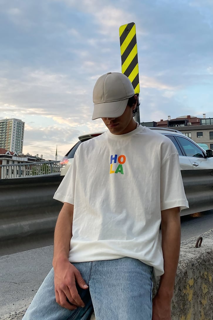 Hola Baskılı Ekru Oversize Tshirt
