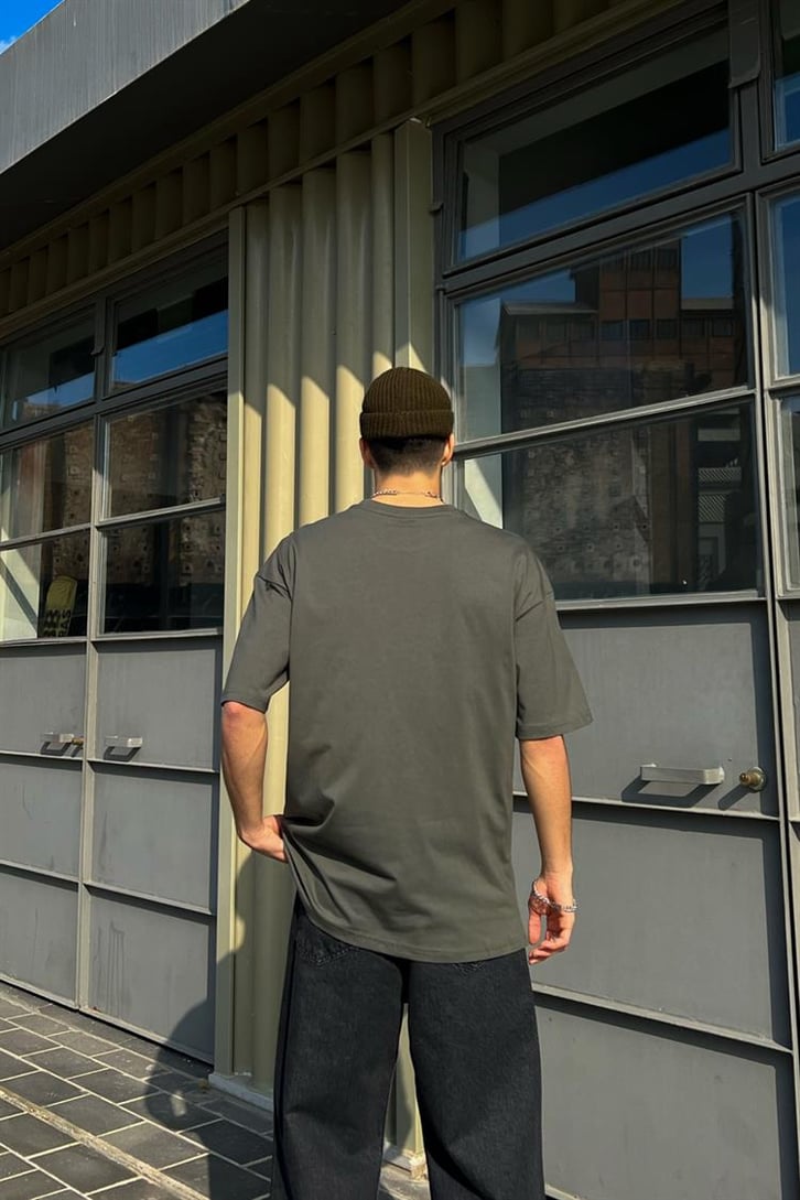 Homme Nakış Detaylı Haki Oversize Tişört