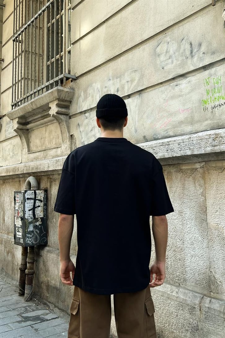 Homme Nakış Detaylı Siyah Oversize Tişört