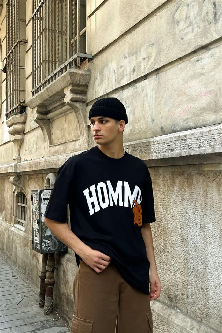 Homme Nakış Detaylı Siyah Oversize Tişört