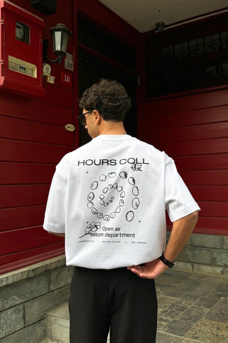 Hours Baskı Detay Tişört