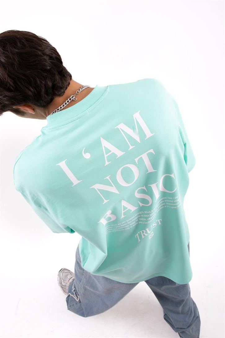 I'am Not Basic Baskılı Turkuaz Oversize Tişört