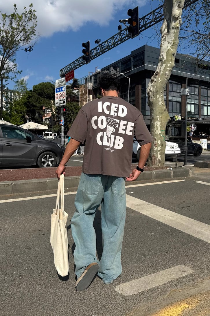 Iced Coffe Club Baskılı Tişört