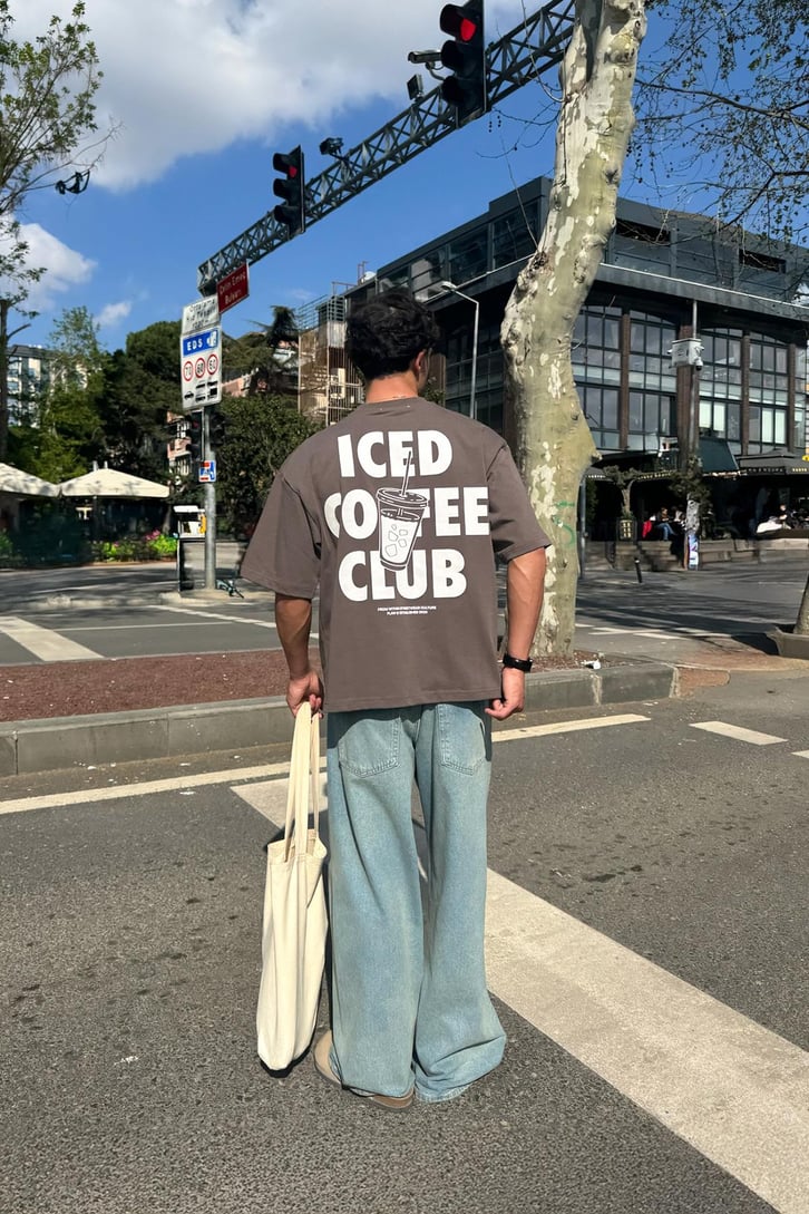 Iced Coffe Club Baskılı Tişört