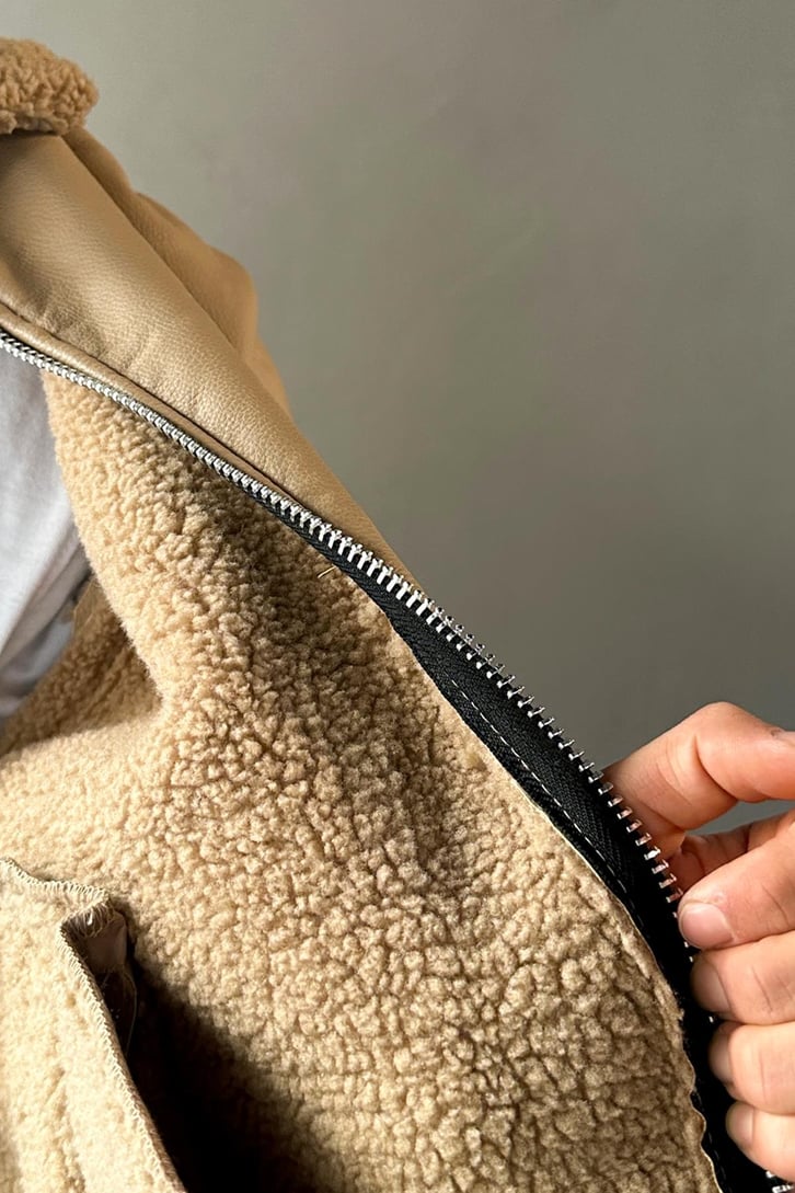 İçi Kürklü Oversize  Deri Mont
