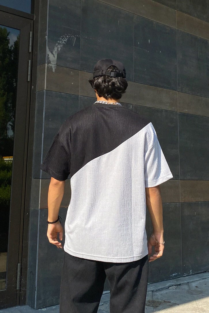 İki Renk Parçalı Oversize Tshirt