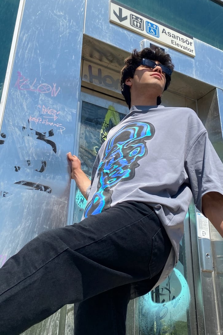 Illısion Face Oversize Tshirt