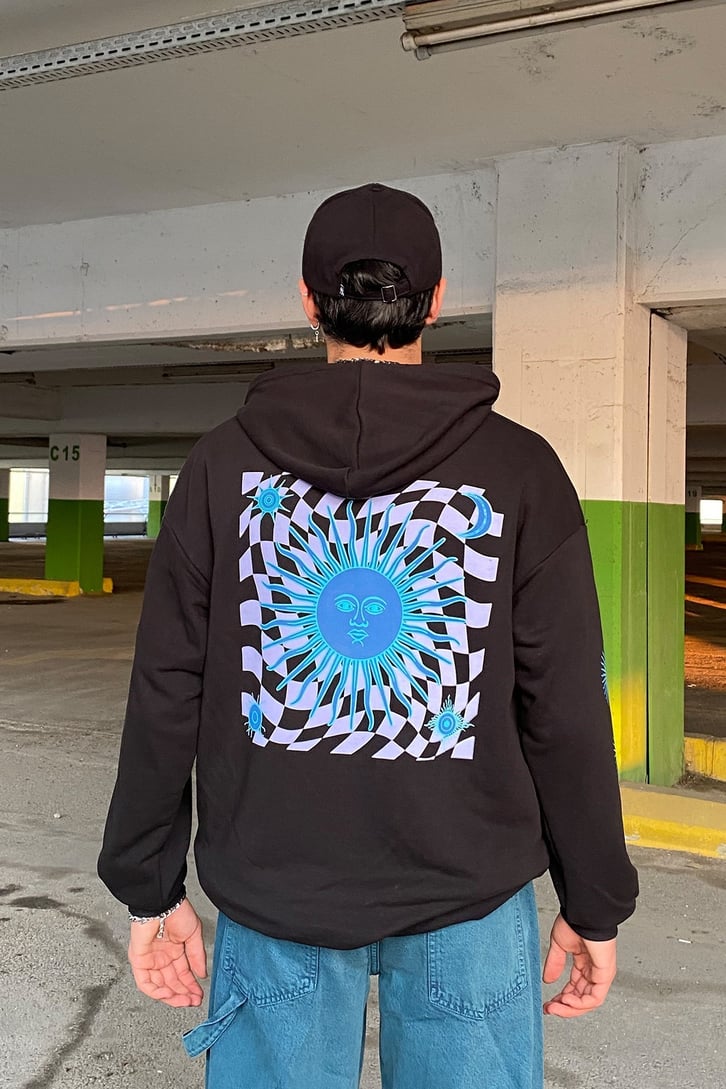 İLLÜZYON BASKILI REGULAR FIT HOODIE