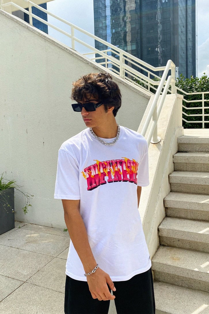 Infinite Baskılı Beyaz Tshirt