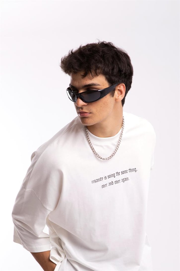 Insanity Sırt Baskılı Beyaz Oversize Tshirt