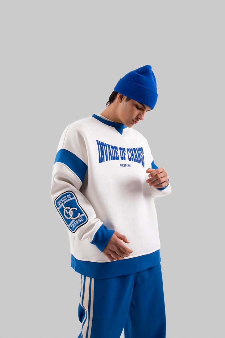Invade Of Change Nakışlı Oversize Sweatshirt