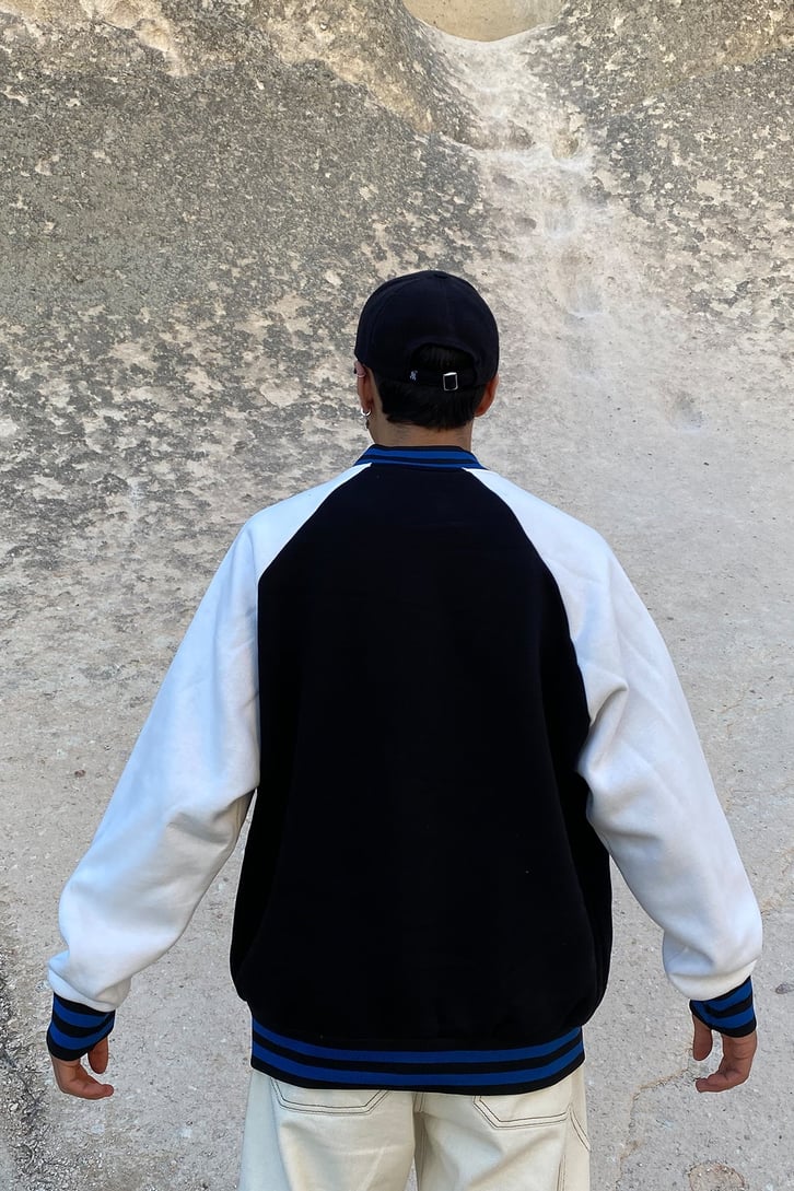 İŞLEMELİ OVERSIZE KOLEJ CEKET