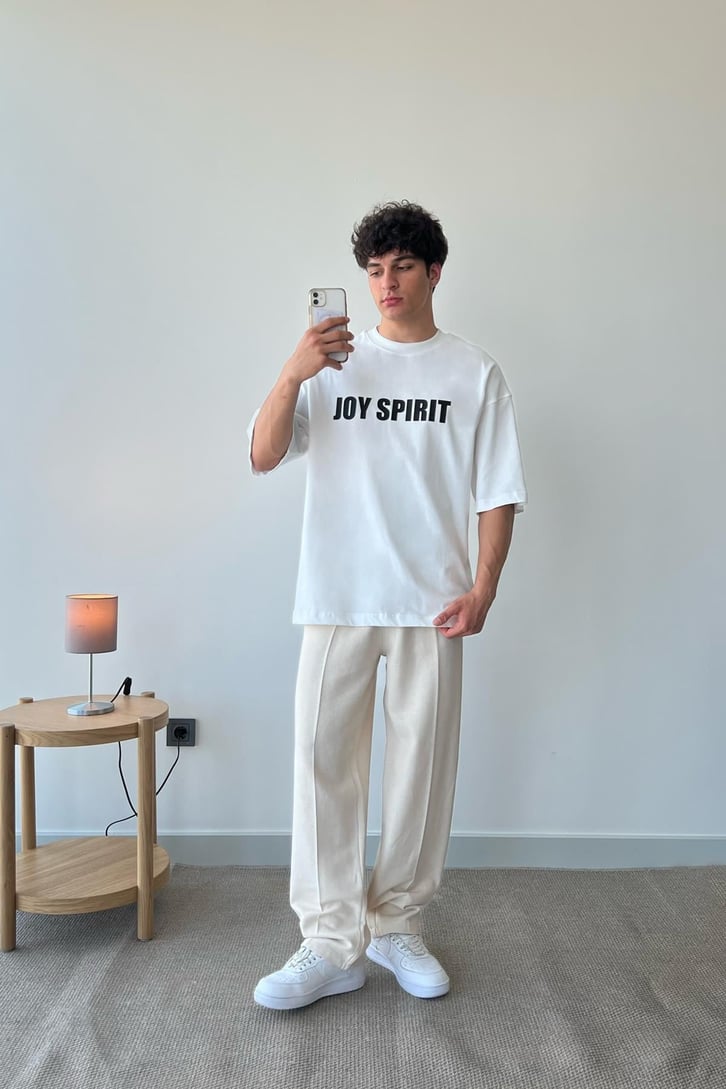 Joy Spirit Baskılı Siyah Oversize Tişört
