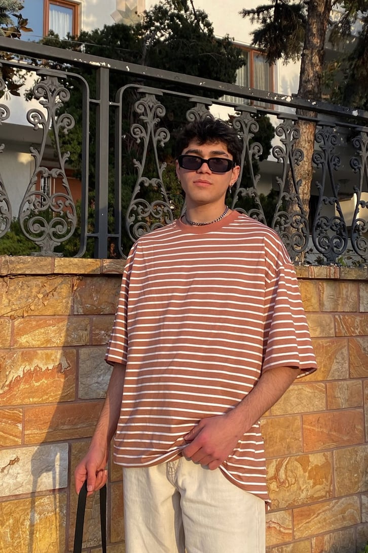 Kahverengi Çizgili Oversize Basic Tshirt