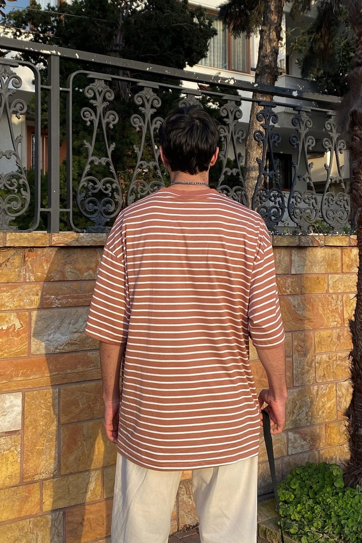 Kahverengi Çizgili Oversize Basic Tshirt