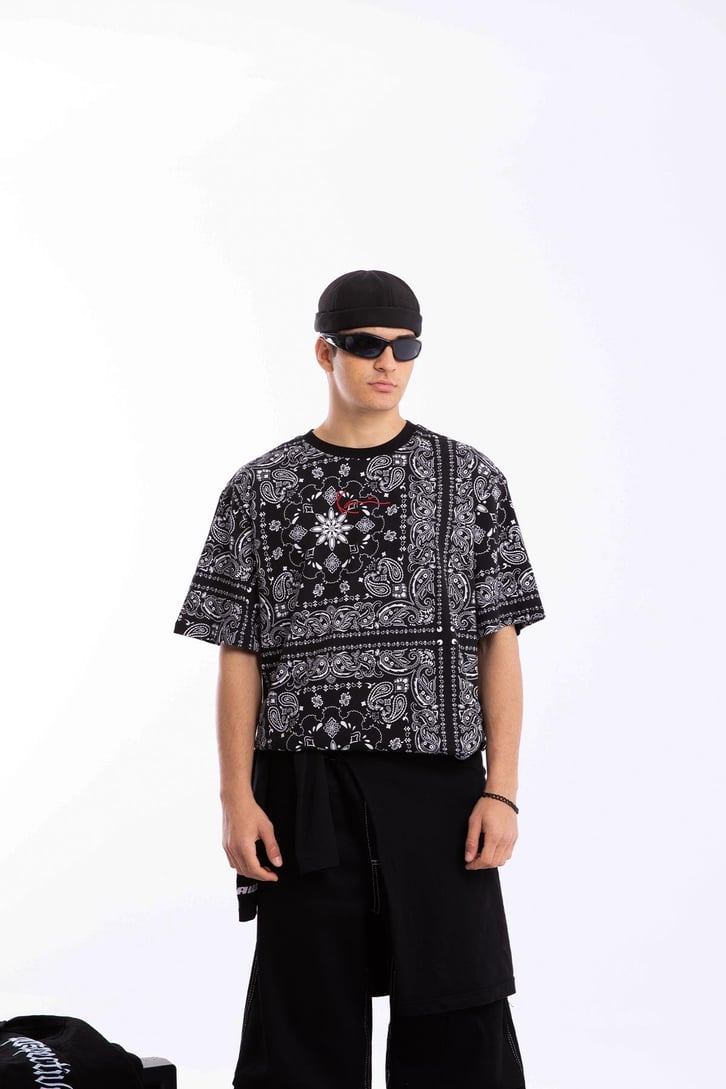 Kani Nakışlı Bandana Desen Oversize Tshirt